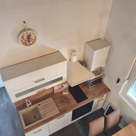 Hasanovic Rukavac Apartamento *
